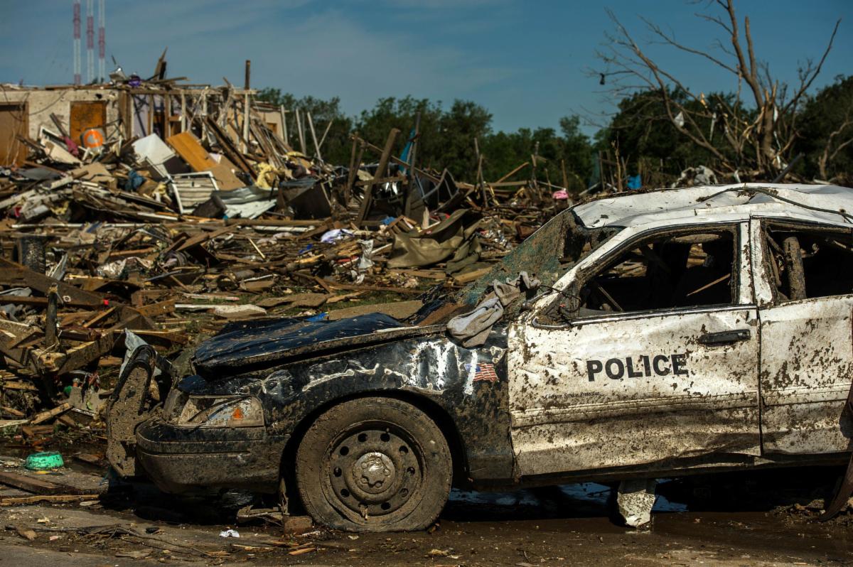 tornado-damage-2